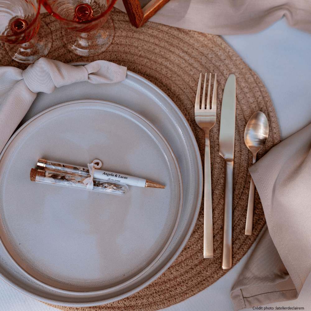 Location set de couverts dorés à Lyon