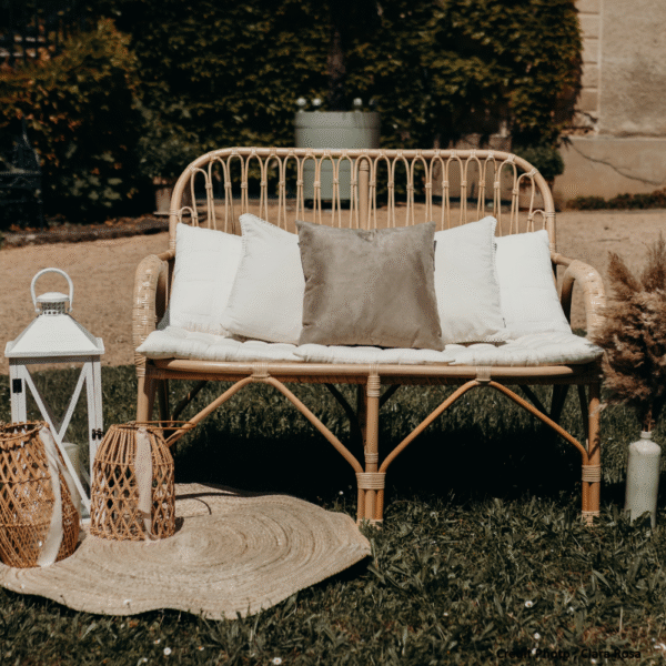 Location banquette en rotin à Lyon