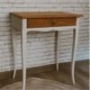Location petite table coin livre d'or à Lyon