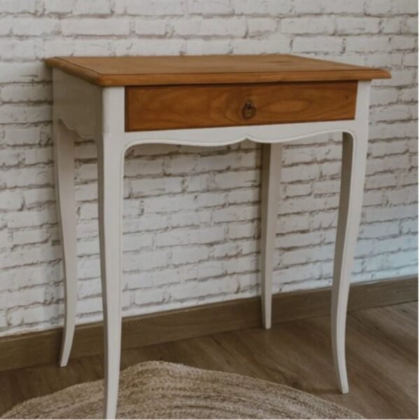 Location petite table coin livre d'or à Lyon