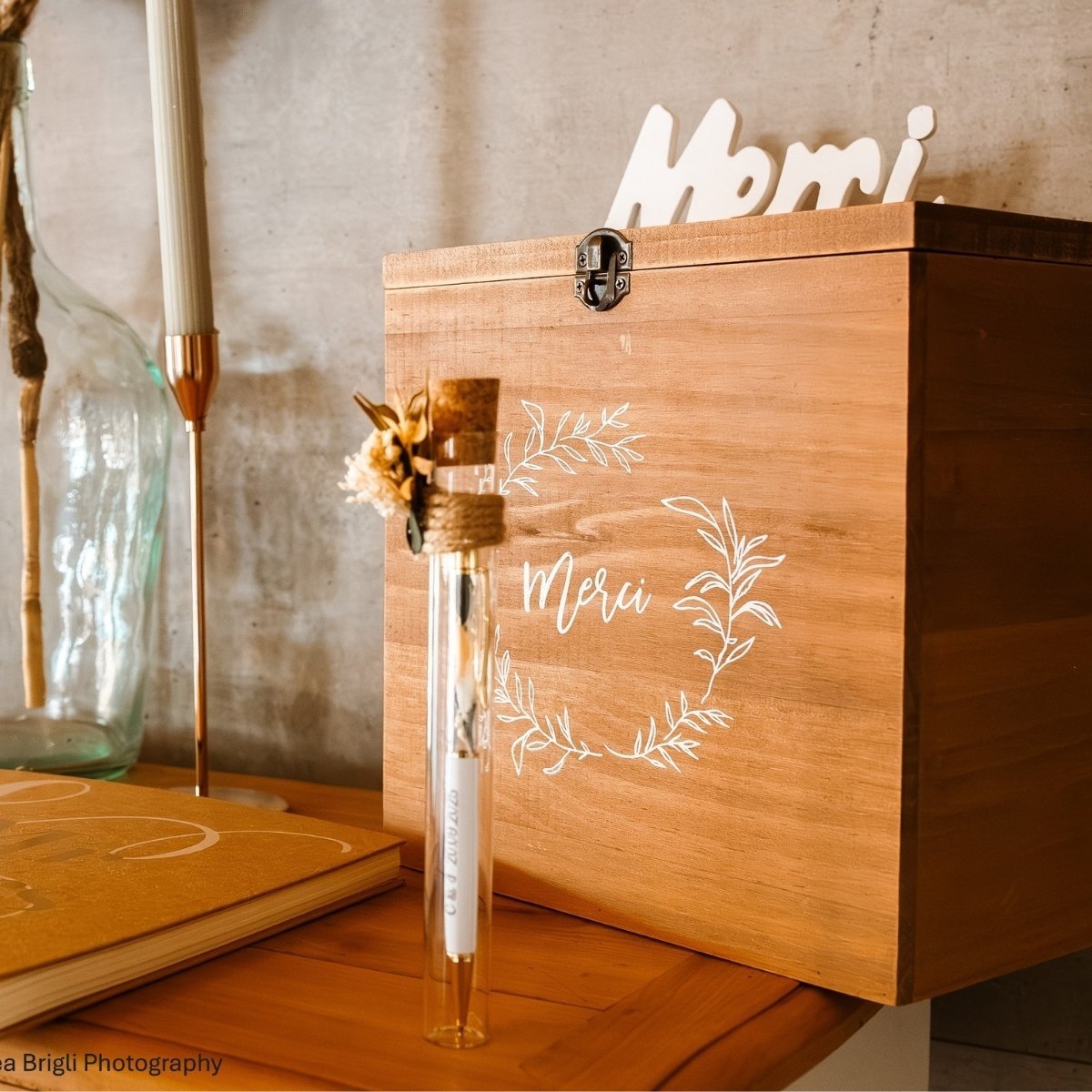 Location urne en bois merci à Lyon Urne en bois - merci