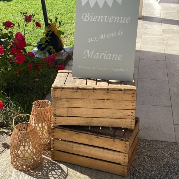 Location lanterne en bois avec bougie à Lyon