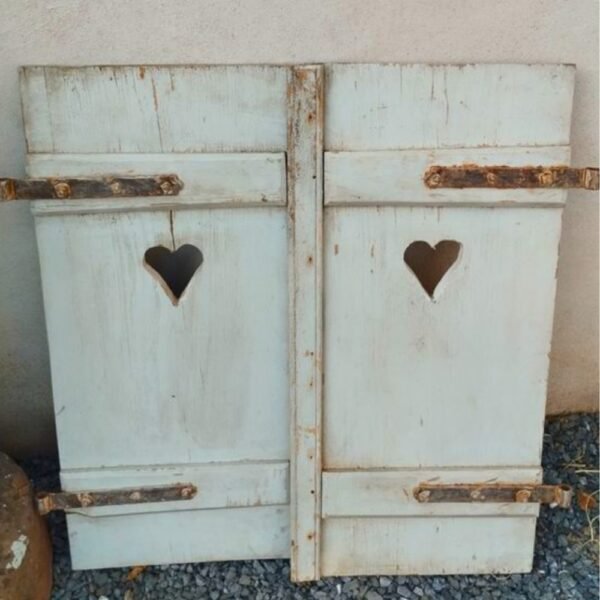 Location petit volet décoratif à Lyon