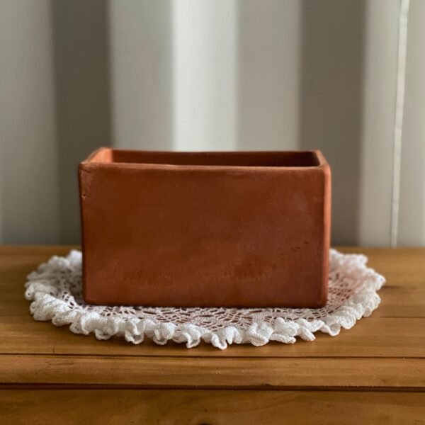 Jardinière en terre cuite