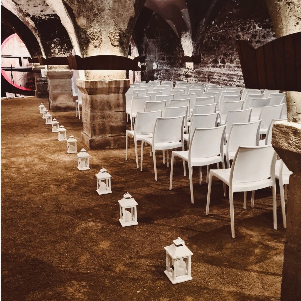 Location lanterne en bois blanche à Lyon