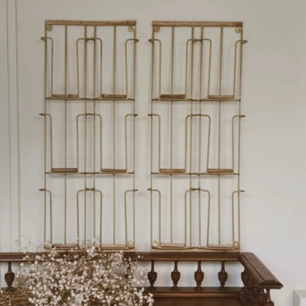 Location présentoir à cartes doré à Lyon