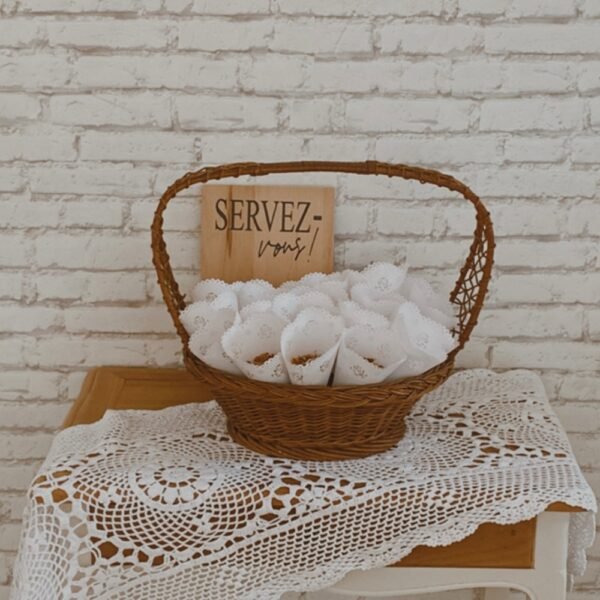 Location panier en rotin décoration événementielle à Lyon