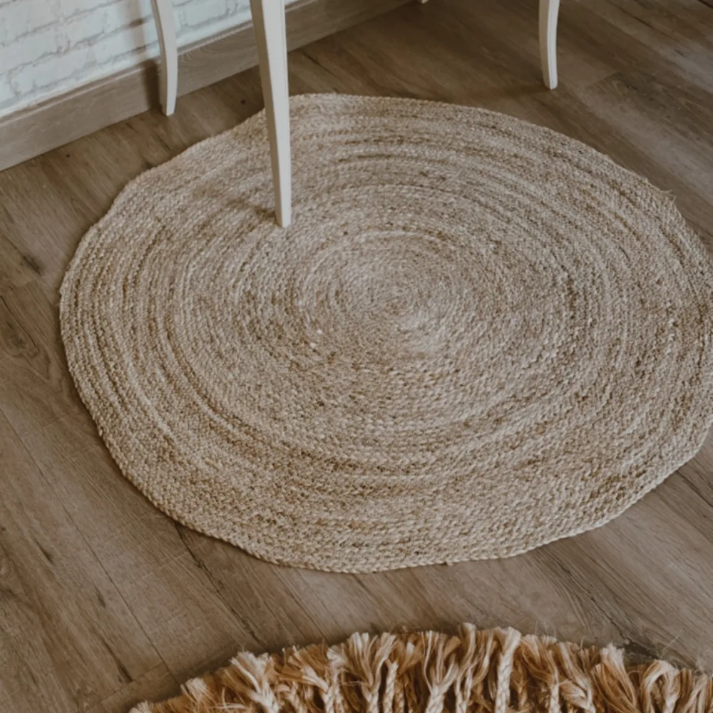 Location tapis rond en jute naturelle à Lyon