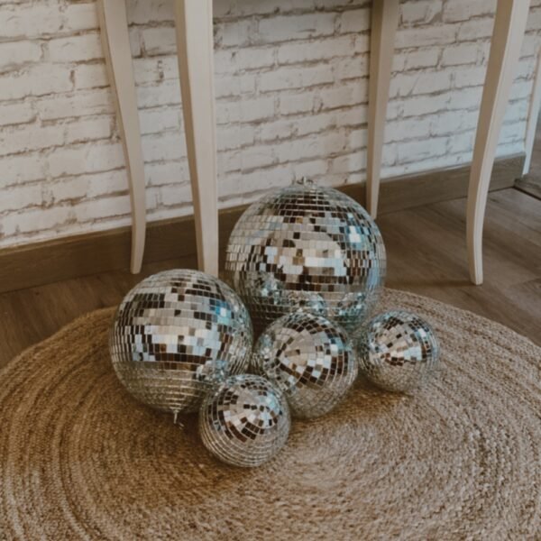 Location lot de boules disco à Lyon