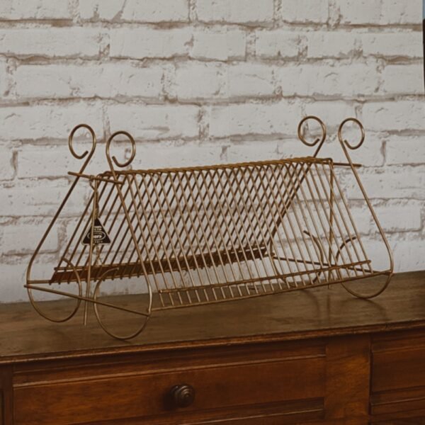 Location porte-vinyles ou présentoir à gazettes des mariés doré à Lyon