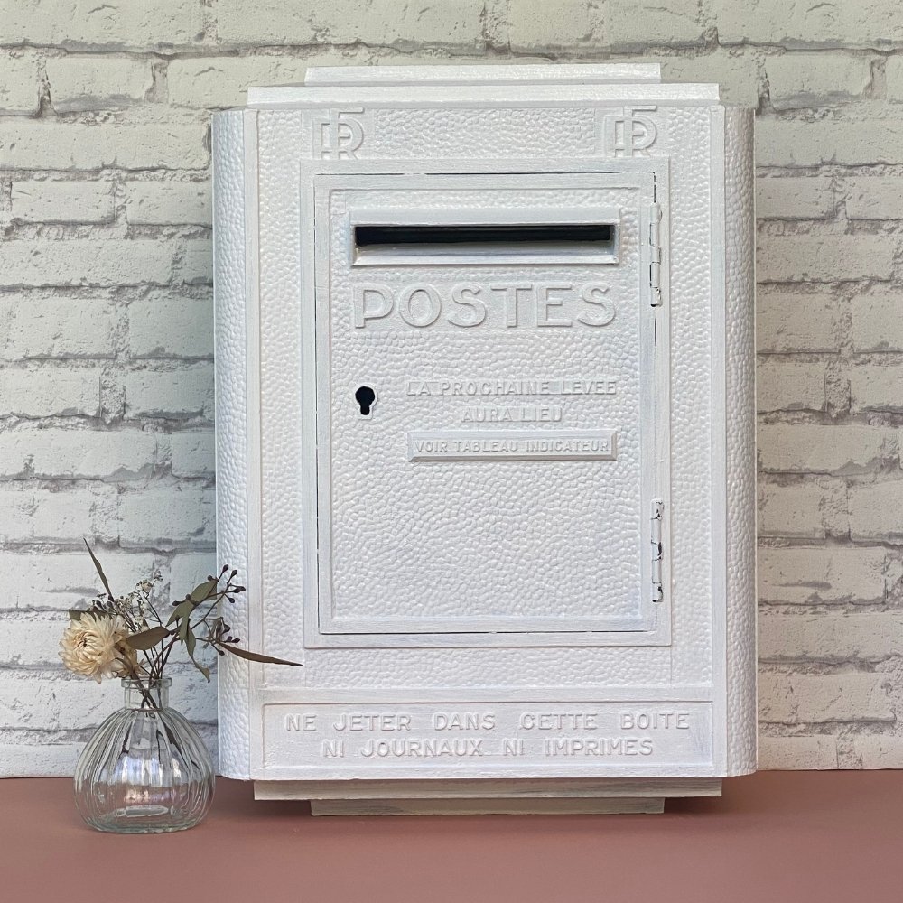 Location boite aux lettres urne La Poste à Lyon