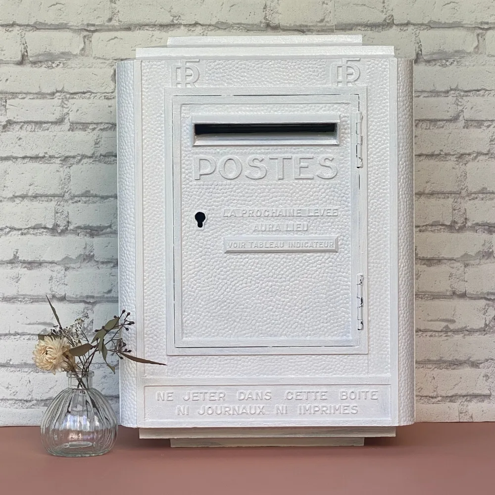Location boite aux lettres urne La Poste à Lyon