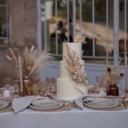 Catalogue de location décoration mariage à Lyon Purple & The White